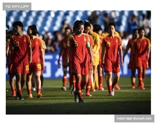 老将吴海燕亚冠经验丰富 后防线指挥作用至关重要 老将吴海燕亚冠经验丰富 后防线指挥作用至关重要