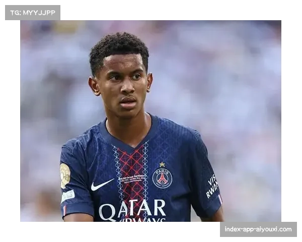 巴黎续约马尤卢巩固中场深度，年轻球员成长计划持续推进